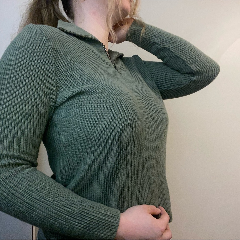 Elegant Olive Gemstone Zipper Turtleneck Sweater